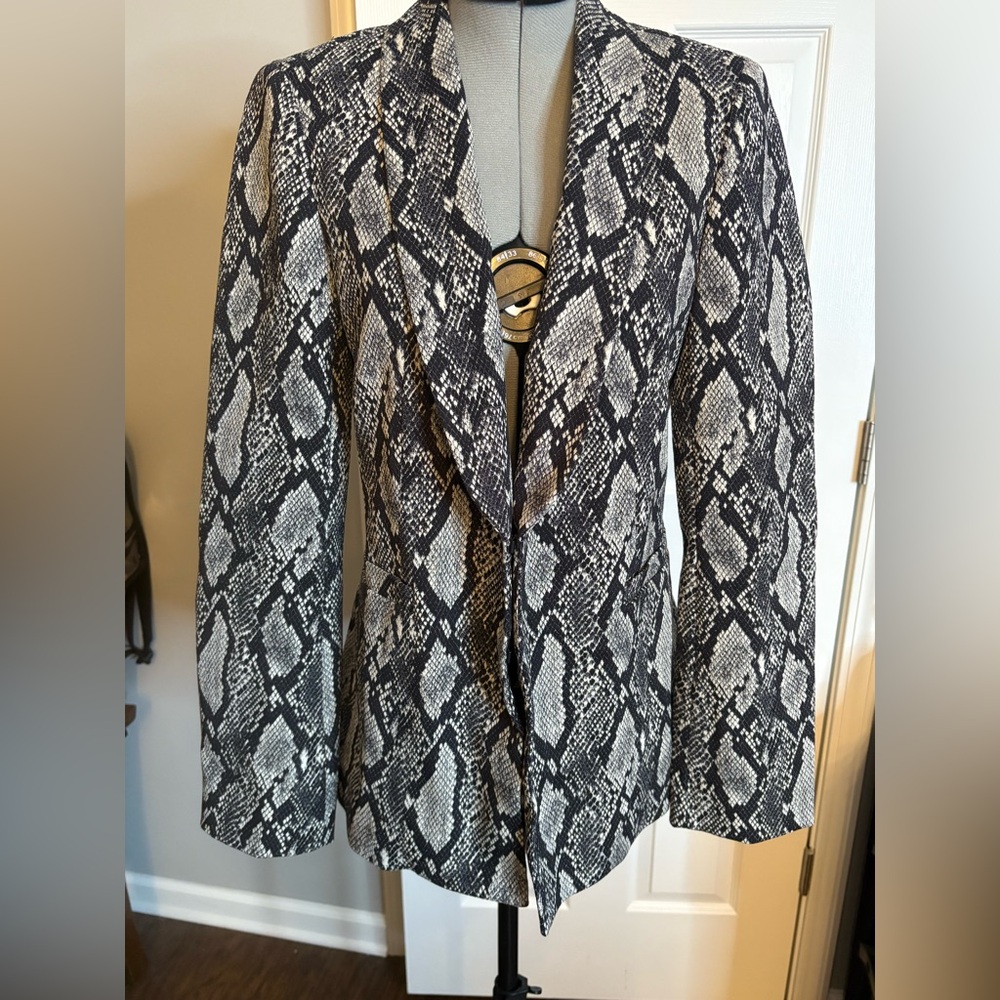🌹ALICE + OLIVIA Snake-Print Cotton-Blend Blazer, Size 4 - Picture 3 of 6